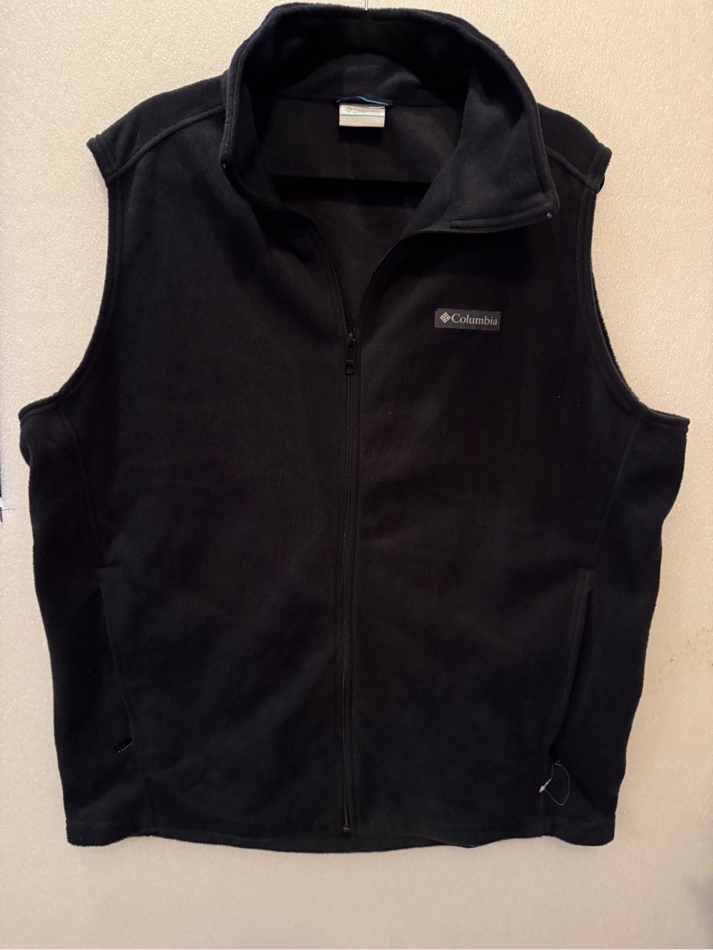 Columbia Men’s XLT Black Fleece Full Zip Vest Outdoor Casual